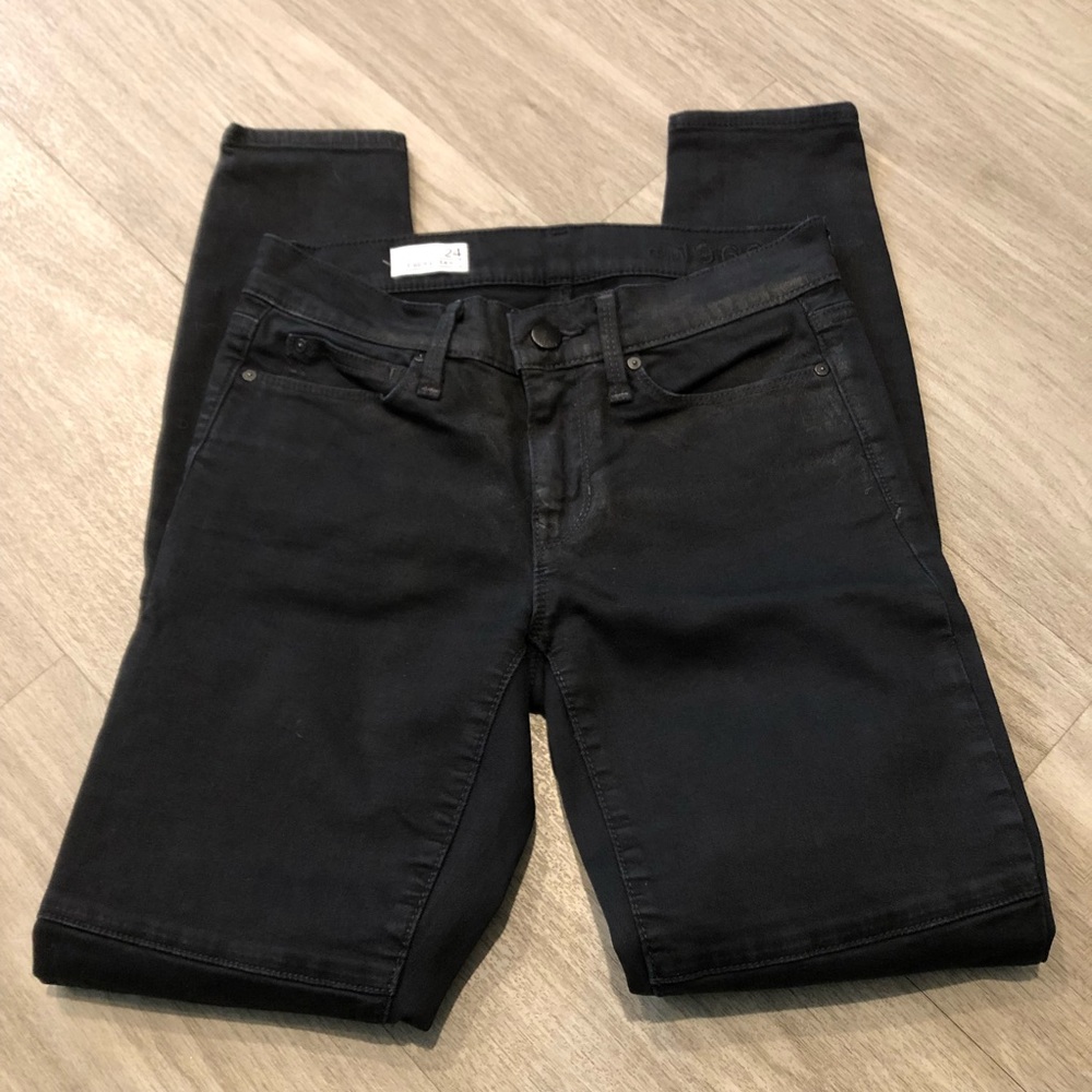 Gap Treated Black Skinny Jeans